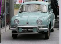 Dieser Renault Dauphine. wurde auf dem World Series By Renault ausgestellt. Aufnahmezeit: 2010:07:03