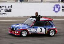 Jean Ragnotti (1981-er Monte Carlo Rallye Winner) in einem Renault 5 Rallye, gesehen auf dem World Series By Renault am 03.07.2011