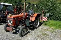 Zetor 5211, der tschechische Ackerschlepper wurde ab 1984 in Br�nn gebaut, 3-Zyl.Diesel mit 45PS, Aug.2011
