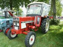 IHC 533 steht anl. der Oldtimeraustellung des Deutz-Club Allmus auf dem Ausstellungsgelnde, August 2011