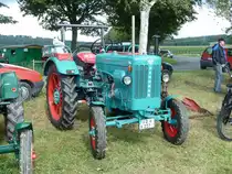 Hanomag R 16 (X 217) mit Druckluftbremsanlage steht anl. der Oldtimeraustellung des Deutz-Club Allmus auf dem Ausstellungsgel�nde, August 2011