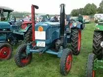 Lanz steht anl. der Oldtimeraustellung des Deutz-Club Allmus auf dem Ausstellungsgel�nde, August 2011
