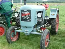 Eicher steht anl. der Oldtimeraustellung des Deutz-Club Allmus auf dem Ausstellungsgel�nde, August 2011

