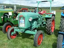 Kramer steht anl. der Oldtimeraustellung des Deutz-Club Allmus auf dem Ausstellungsgel�nde, August 2011

