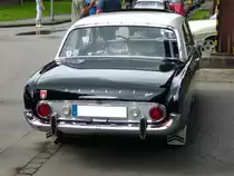 Heckansicht eines Ford Taunus 17M. 1960 - 1964. Mit diesem Modell l�utete Ford 1960 in Werbeprospekten  Die Linie der Vernunft  ein. Es standen 3 Motorisierungen zur Auswahl. 1.498 cm� mit 55 PS, 1.698 cm� mit 60 bzw 65 PS, sowie das Modell TS mit 1.758 cm� und 75 PS. Oldtimertreffen Kokerei Zollverein am 04.09.2011.