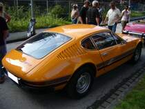 VW SP2. 1972 - 1976. Der bei Volkswagen do Brasil produzierte Sportwagen basierte auf dem Fahrgestell des Typ 3 Variant. Motorisiert mit einem 1.7l 4-Zylinderboxermotor leistet der SP2 65 PS. Von diesem Modell wurden ca. 10.200 Einheiten produziert. Offiziell wurde dieses Fahrzeug nie nach Europa exportiert.
Oldtimertreffen Kokerei Zollverein 04.09.2011.