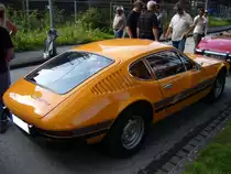 VW SP2. 1972 - 1976. Der bei Volkswagen do Brasil produzierte Sportwagen basierte auf dem Fahrgestell des Typ 3 Variant. Motorisiert mit einem 1.7l 4-Zylinderboxermotor leistet der SP2 65 PS. Von diesem Modell wurden ca. 10.200 Einheiten produziert. Offiziell wurde dieses Fahrzeug nie nach Europa exportiert.
Oldtimertreffen Kokerei Zollverein 04.09.2011.