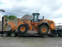 Radlader Typ CASE 921 in der Kiesgrube in Sutz am 27.08.2011