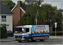 M-B Kleintransporter mit Tiefk�hlaufbau aufgenommen in den Strassen von Zevenbergen am 02.09.11.