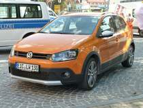 VW Polo des Bauhofes der Stadt Leinefelde-Worbis steht auf dem Bahnhofsvorplatz nach den Kundgebungen anl. des Eichsfeldtages, September 2011

