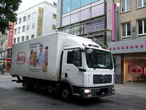 MAN TGL 8.180 ist Fr�hmorgens in der K�lner Innenstadt unterwegs;110827