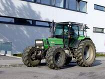 DEUTZ-FAHR DX6-06 passiert die Technische HTL-Ried;110912