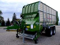 Silierwagen-Royal28S hat ein Volumen von 28m� (Gesamtgew. 16t) und 41Messer f�r 34mm Kurzschnitt, welche in ca. 5Minuten gewechselt werden k�nnen;;110917