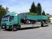 MAN LE8.180 von oehler mit zwei Anh�nger am Rieder Messegel�nde;110912