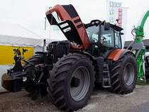 TERRION ATM5280 gew�hrleistet einen Blick auf den 195kW-DEUTZ-Motor;110908