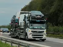 Volvo FM Autotransporter am 20.09.2011 auf der A4 kurz hinter dem Aachener Kreuz in Richtung Niederlande.