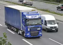 DAF XF Sattelzug am 14.09.2011 auf der A2 bei Lehrte.