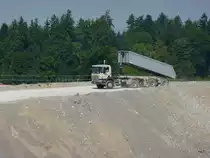 Scania 124c 420 Kipper in der Kiesgrube bei Hindelbank am 15.09.2011