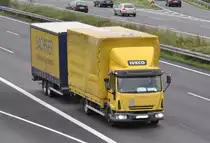 IVECO Eurogarcgo H�ngerzug auf der A2 bei Lehrte, am 22.08.2011