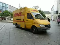MB Sprinter von DHL unterwegs in Trier, September 2011