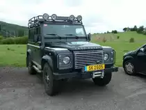 Land Rover steht auf einem Parkplatz in Luxembourg, September 2011