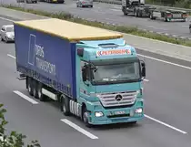 Mecedes Actros auf der A2 bei Lehrte am 14.09.2011.