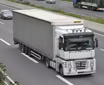 Renault Magmum Sattelzug auf der A2 bei Lehrte, am 15.09.2011