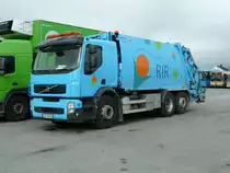 Volvo als M�llfahrzeug gesehen in der N�he von Molde/Norwegen im Juli 2011