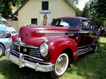 HUDSON;Commodore-Eight; 128PS; 4163ccm; Baujahr 1946 wurde erstmals in Kalifornien zugelassen, und possiert nun anl�sslich der 22. Landl-Rallye 2011 in Meggenhofen; 110821