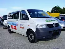 VW-T5 hat Nachwuchskicker zum Bundesligaspiel SVR-Ried gegen trenkwalder-Admira gebracht;110917