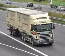 Scania H�ngerzug, auf der A2 bei Lehrte, am 15.09.2011.