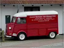 Dieser sch�ne Citro�n war am 21.09.2011 in der N�he der Wittower F�hre abgestellt.