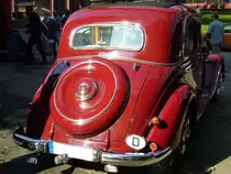 Heckansicht eines Mercedes Benz W136 mit Dieselmotor. 1949 - 1953. Oldtimertreffen Kokerei Zollverein am 02.10.2011.