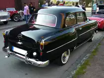 Heckansicht eines Opel Olympia Rekord. 1953 - 1954. Oldtimertreffen Kokerei Zollverein am 02.10.2011.