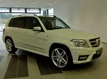 In der Eingangshalle eines Einkaufzentrums war unter anderen auch dieser Mercedes Benz GLK ausgestellt.  05.10.2011
