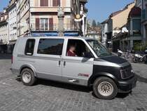 Chevrolet Astro (gebaut 1985 bis 1994) in Luzern (30.9.11). Der Astro war das Konkurrenzmodell zum Chrysler Voyager.