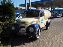 Werbe-Kleintransporter von ARAL; Barkas-Hainichen. Marsberg. 22.09.2011.