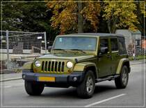 Am 10.10.2011 rauscht dieser Jeep Wrangler Unlimited an mir  vorbei.