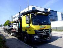 ACTROS-1844; verbringt die Wochenendpause mit aufgebauter Satellitenschssel in Ried; 110924