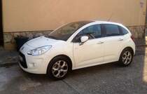 Citroen C3 mit  riesiger  Zenit  Frontschiebe. Aufnahme: 06.10.2011