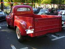 Heckansicht eines Studebaker 2R 11 Pickup. 1949 - 1953. Besucherparkplatz der Historicar am 15.10.2011.