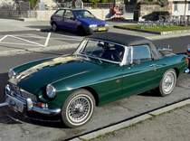 Dieser schne MG B war am 16.10.2011 am Straenrand abgestellt.