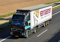 Volvo FH16 auf der A61 bei Miel - 30.09.2011
