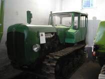 Kettentraktor KS 30Urtrack in der Daueraustellung im Landwirtschaftsmuseum Blankenhain 2006