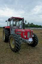 Schlter 1250VL, Allradschlepper der bayrischen Firma, 6-Zyl.-Diesel mit 7078ccm, Baujahr 1974, Traktorentreff Breisach, Sept.2011 