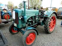 Hanomag R 16 steht auf dem Freigelnde bei der Bulldog-Messe in Alsfeld, Oktober 2011