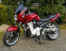 Suzuki Bandit 1250,Lenkerverkleidung von P&W,(aufgenommen am 12.03.2011)