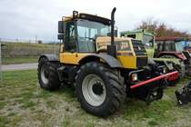JCB Fastrac 185-65, englischer Systemtraktor mit Allradantrieb, 6-Zyl.Turbo-Diesel und 188PS, gebaut von 1994-97, Nov.2011