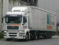 MAN TGA 18.440  Sperber  abgestellt im Nrnberger Hafengebiet, 01.11.2011