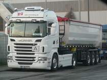 Scania R V8  MDU  abgestellt im Nrnberger Hafengebiet, 08.11.2011